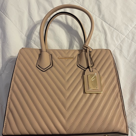 ALDO Elegant Cream Quilted Tote Bag - Picture 2 of 8